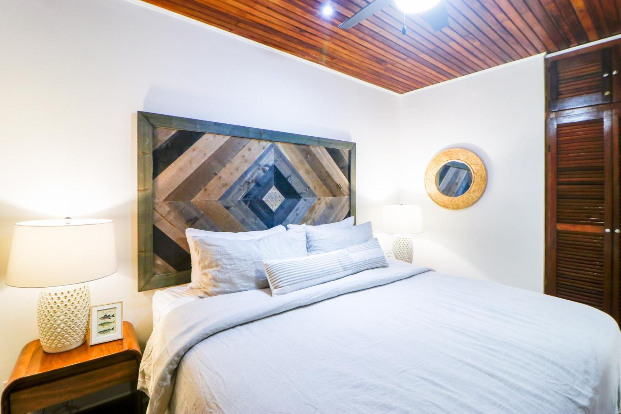 Flamingo Marina Resort Pacific North Coast Room photo