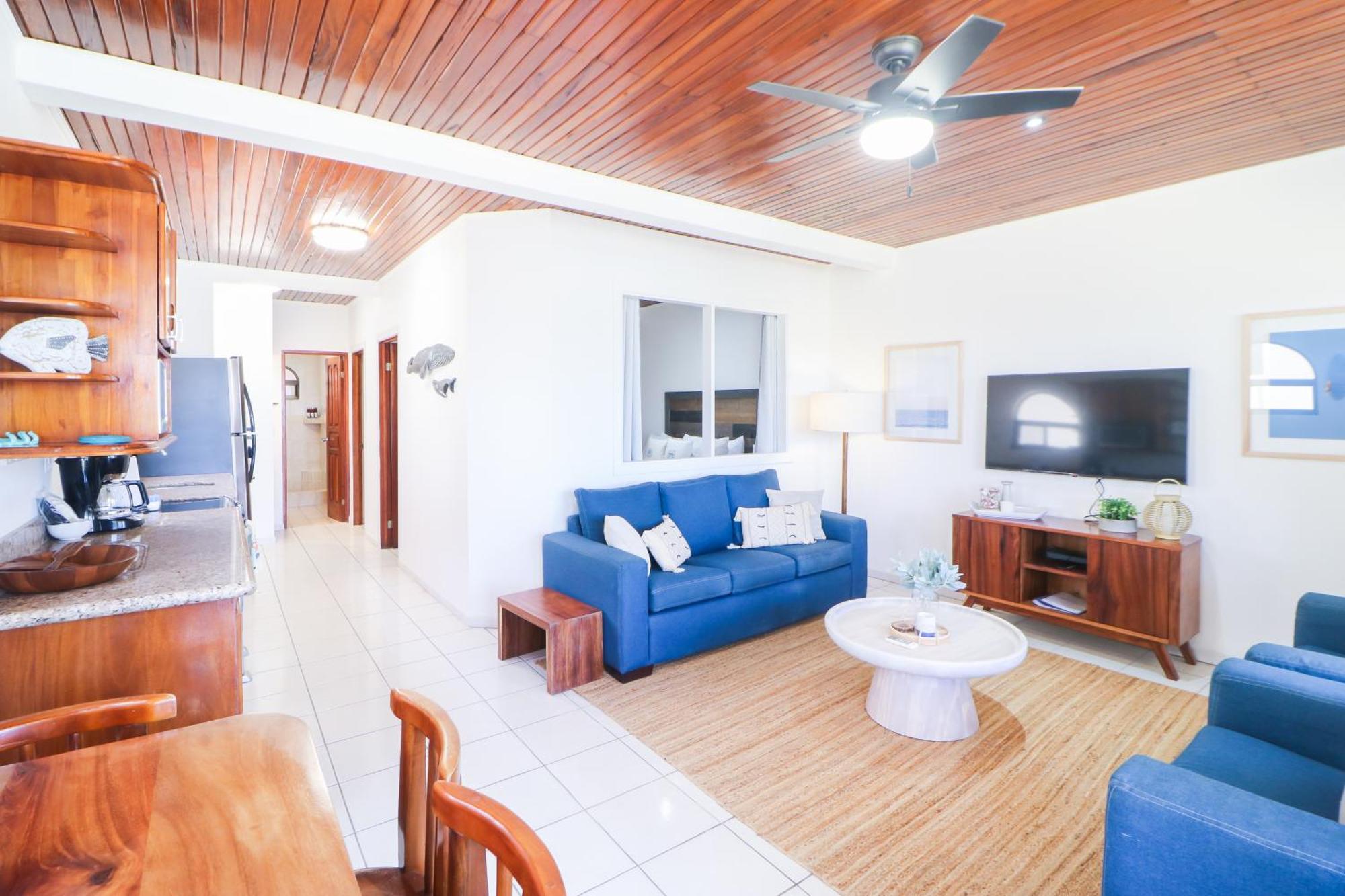 Flamingo Marina Resort Pacific North Coast Room photo