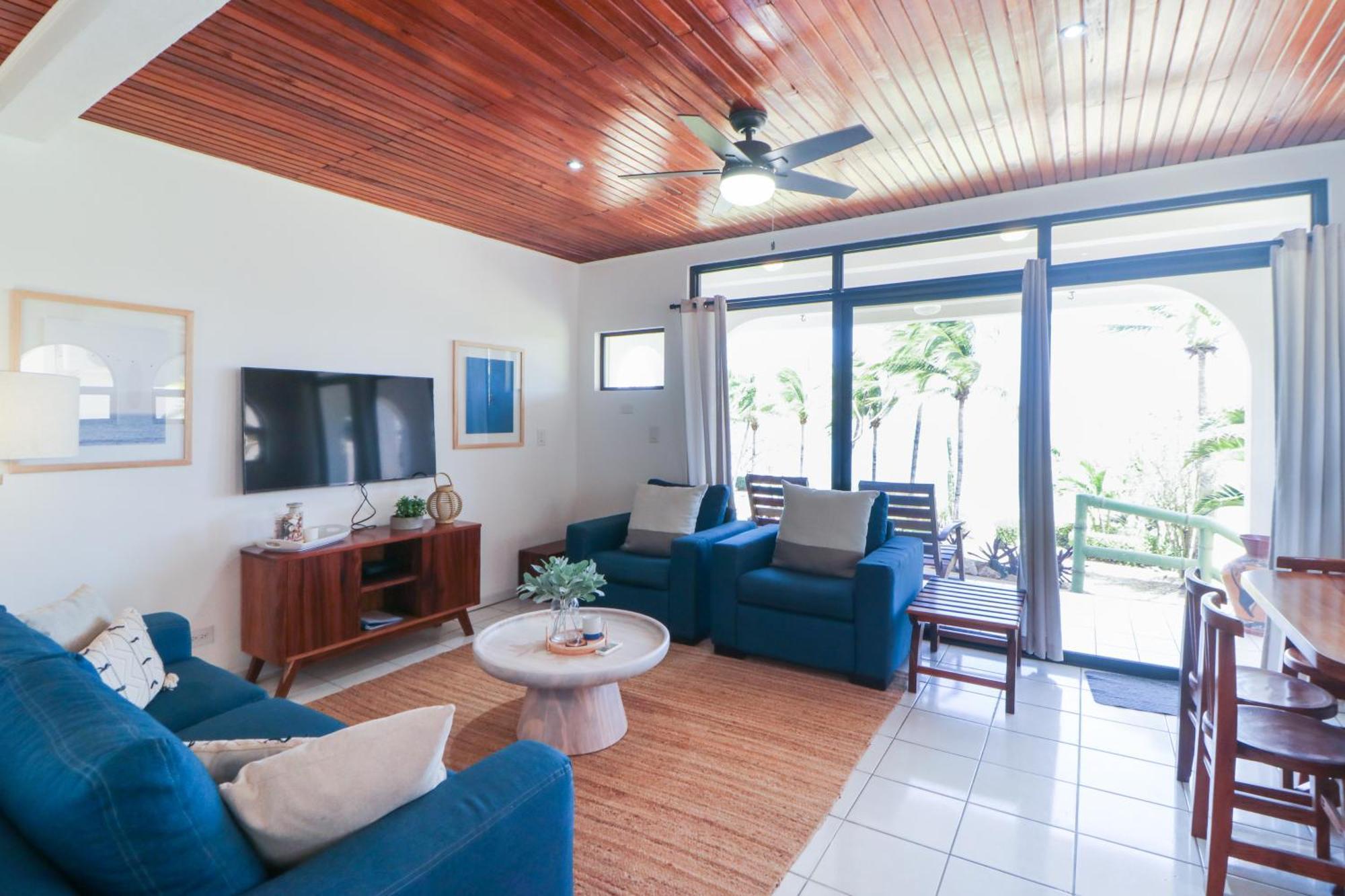 Flamingo Marina Resort Pacific North Coast Room photo